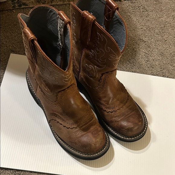 Ariat Shoes - Ariat Chestnut Brown Leather Western Short Cowboy Boots